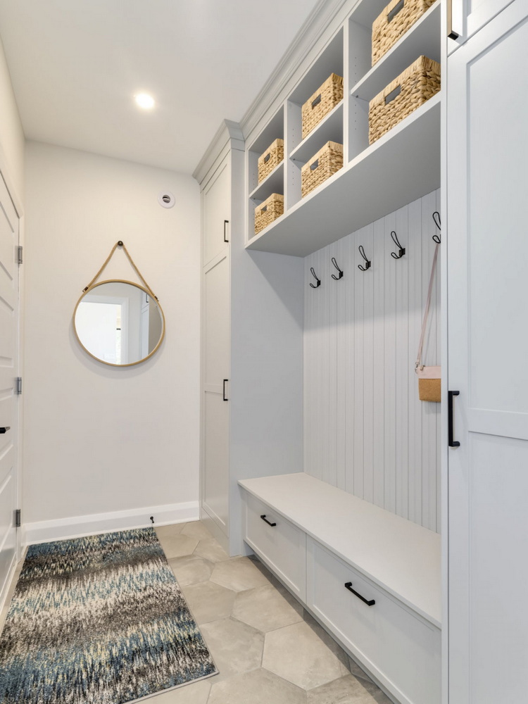 built-ins OakWood Ottawa custom homes mudroom