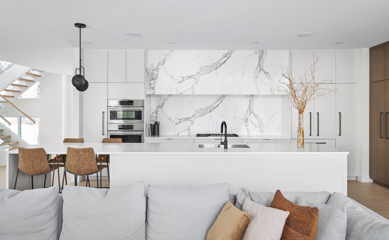 2019 NKBA awards Ottawa white kitchen marble backsplash
