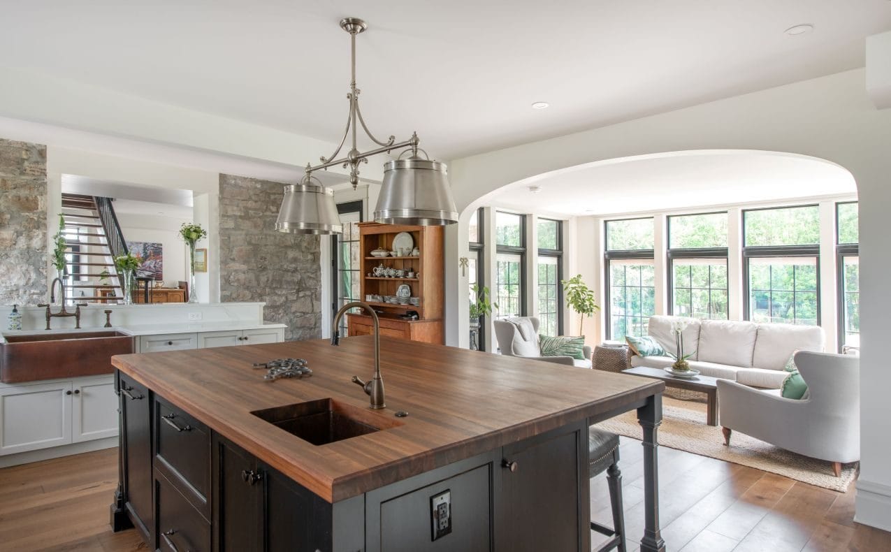 historic lakeside homestead