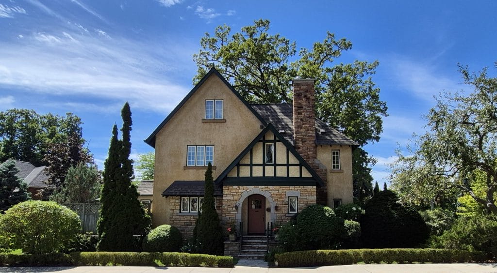 Hospice Care Ottawa house tour christmas decorating tudor