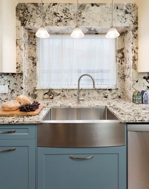 apron sink farmhouse style Ottawa kitchens Laurysen Kitchens