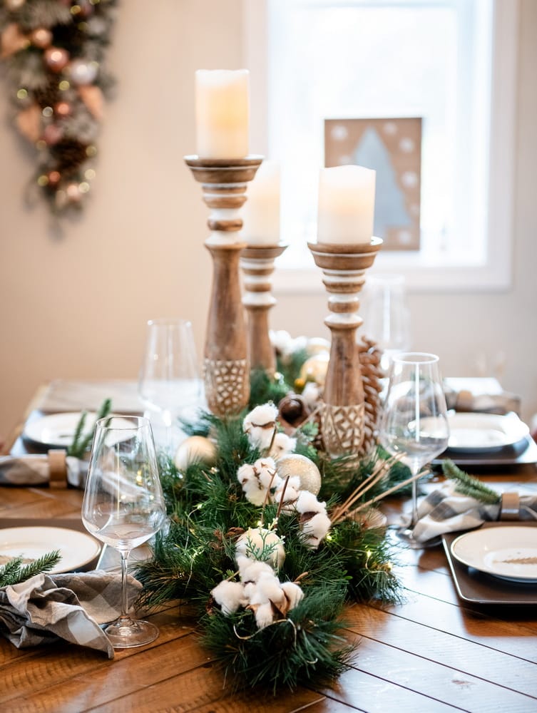decorating for Christmas sue pitchforth holiday decor dining table
