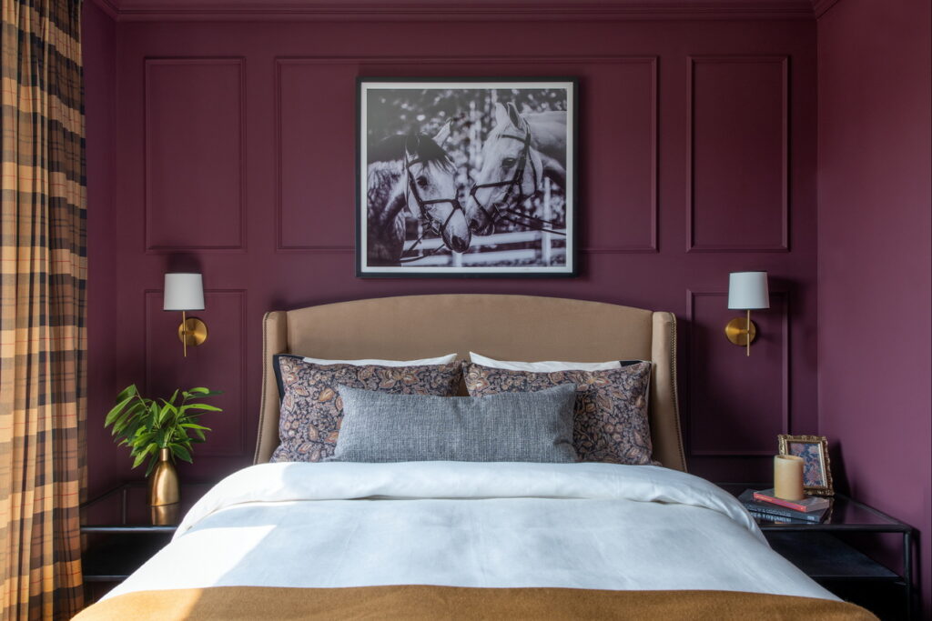 cheo lottery minto bedroom dulus gooseberry burgundy walls