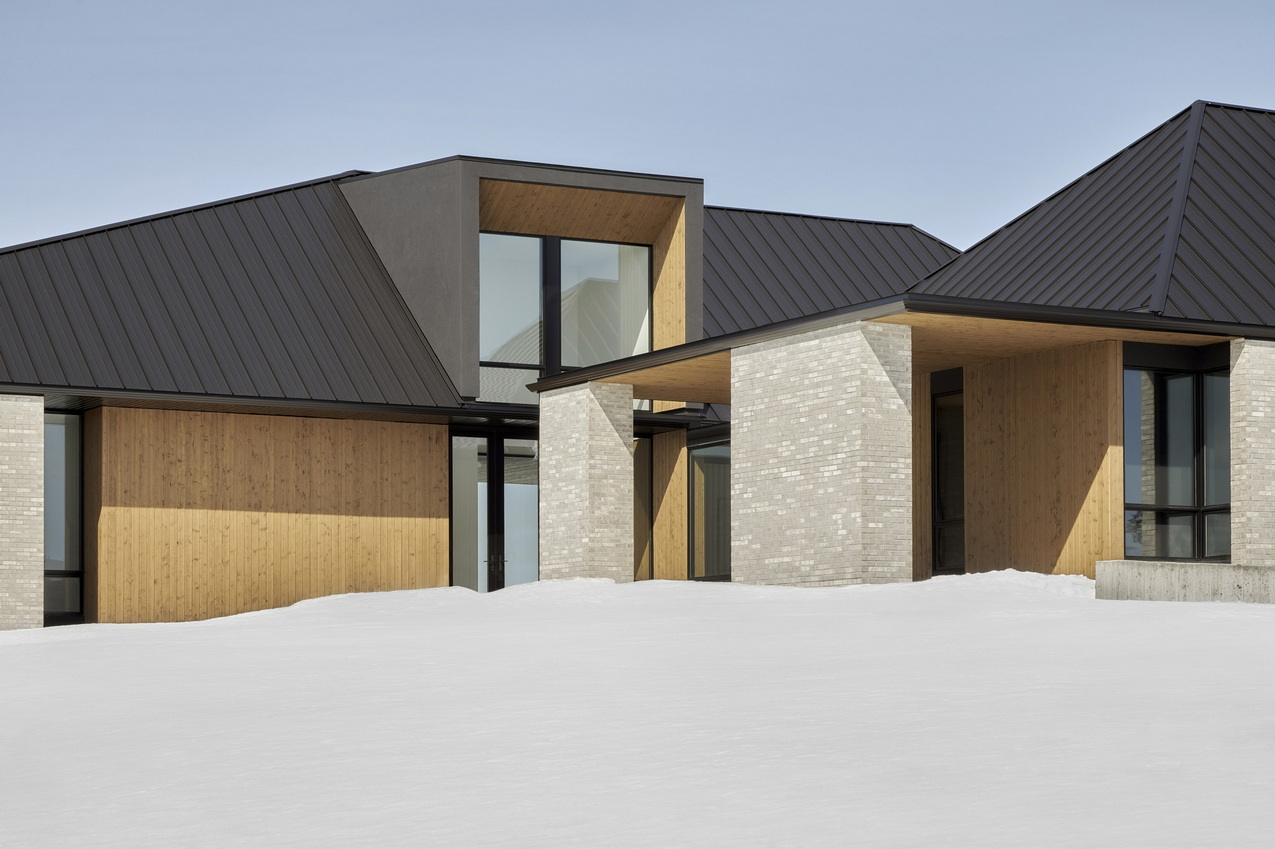 Ottawa contemporary home