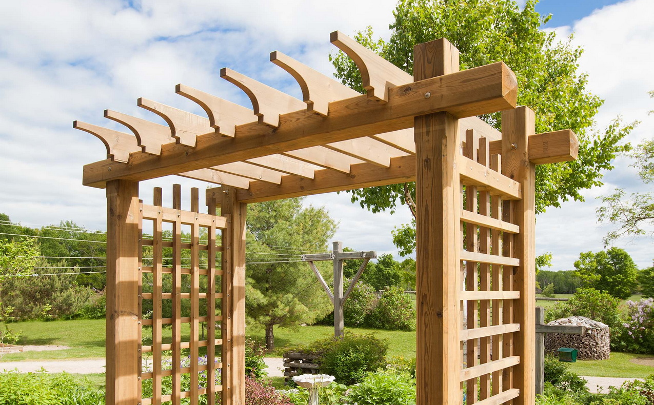 backyard projects Steve Maxwell outdoor wood pergola