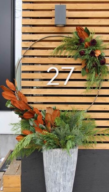 Homes for the Holidays Alta Vista Flowers Christmas decorating outdoor container magnolia leaves