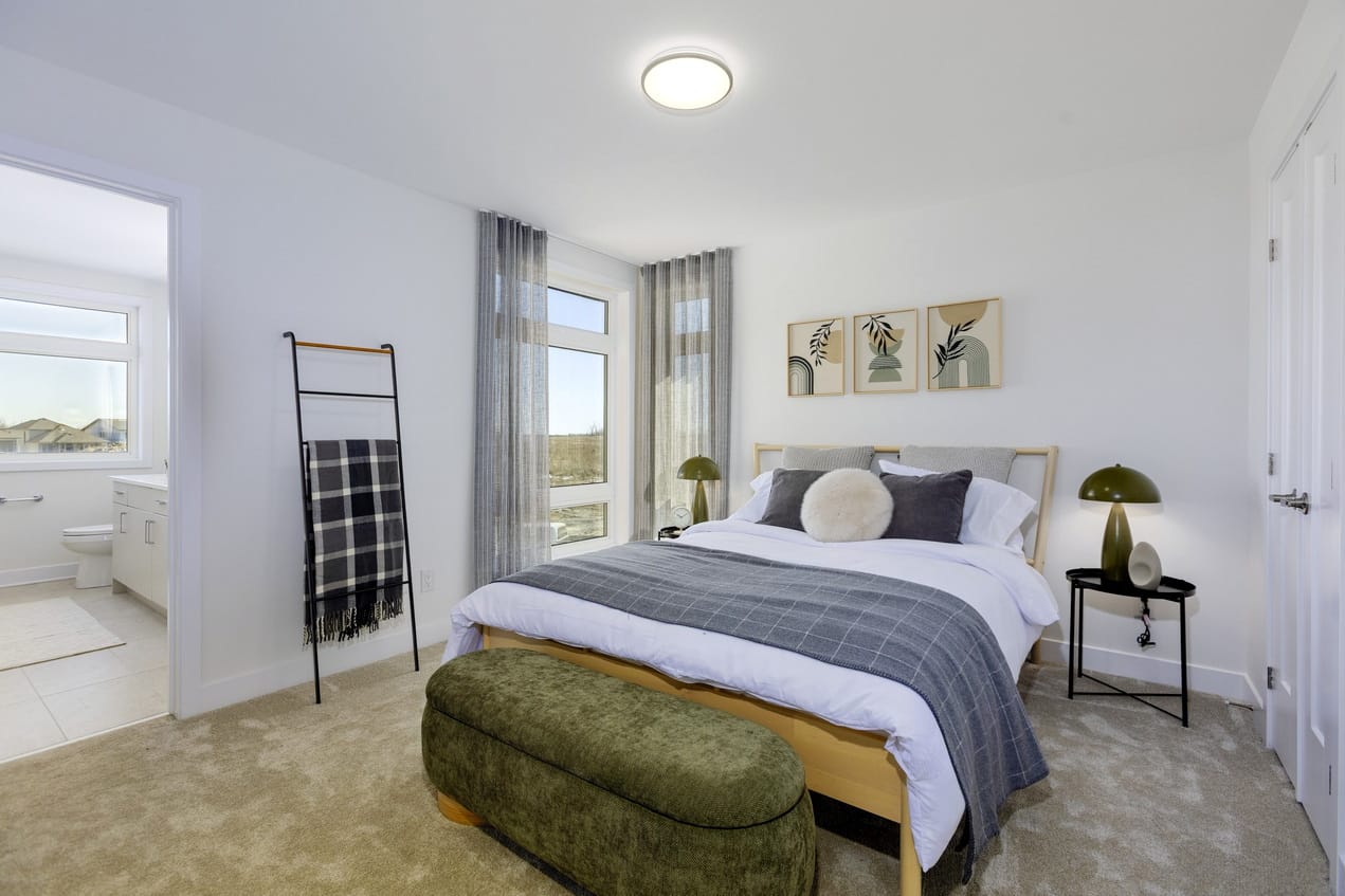 Ottawa construction two-storey single Penticton riverside south net zero ready bedroom with ensuite