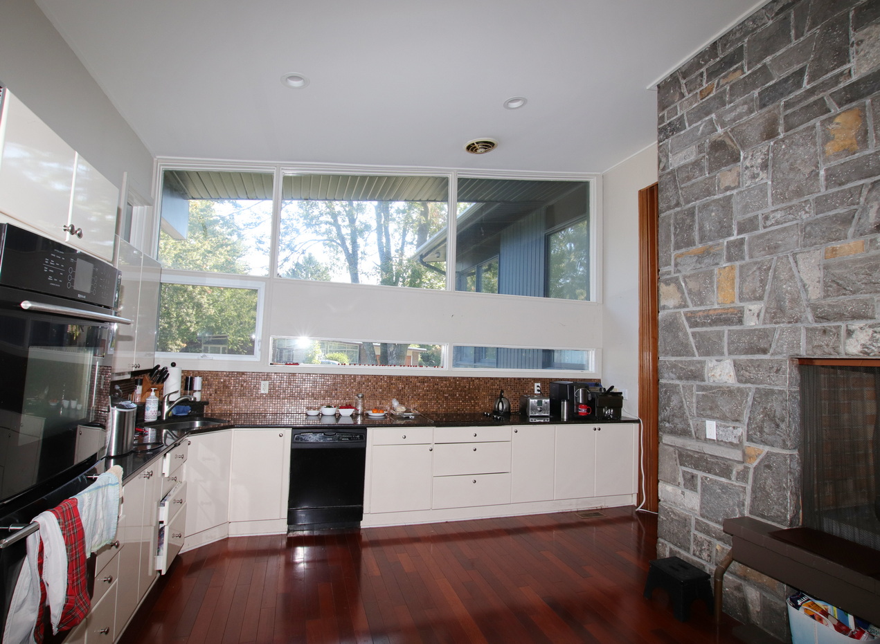 kitchen before renovation