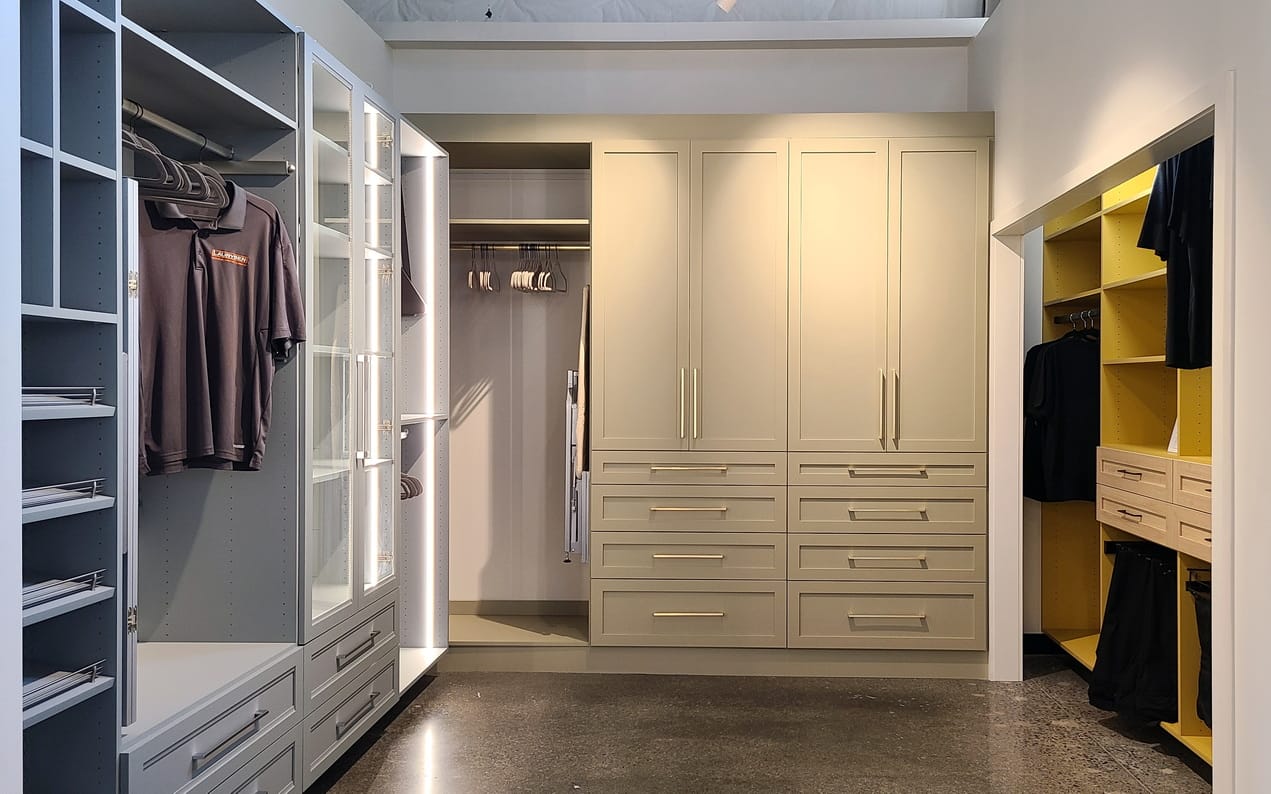 laurysen at 55 kitchens ottawa closet organizer