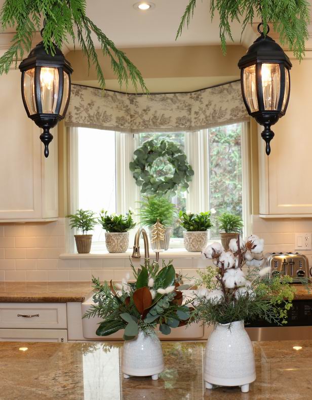 kitchen Christmas decor greenery